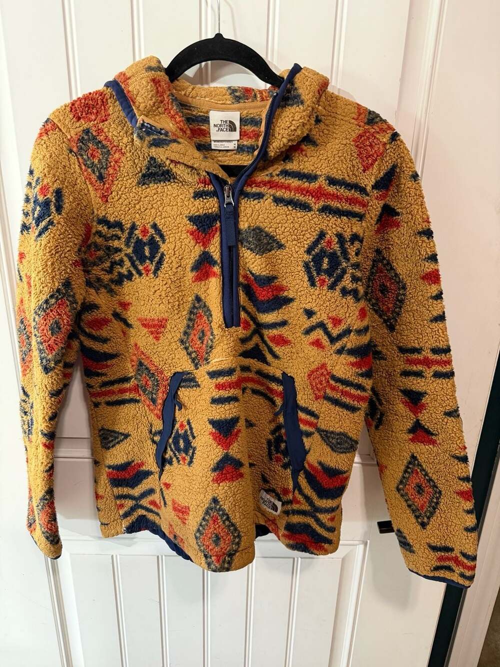 The North Face Women's Campshire Sherpa Fleece Pullover Hoodie Aztec Print Med.
